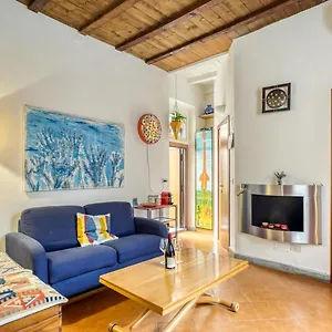 https://santa-maria-maggiore-apartment-rome-00184.it-romehotels.com